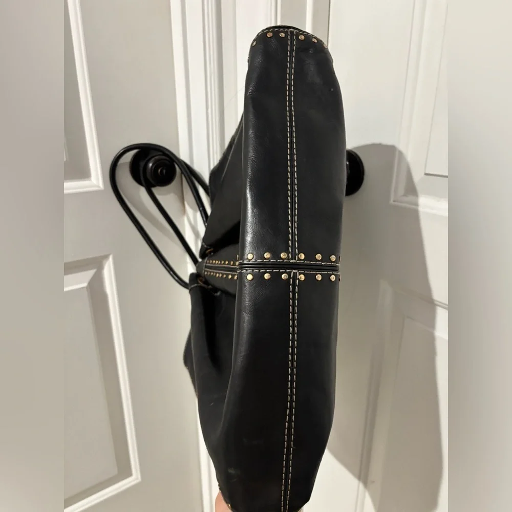 🍎🍎SOLD🍎🍎Black Leather Studded Tote Bag, Michael Kors - Picture 5 of 11